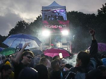 Techno-Parade «Rave The Planet»