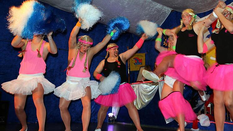 Mauerschwälbchen. Foto: Bettina Knauth