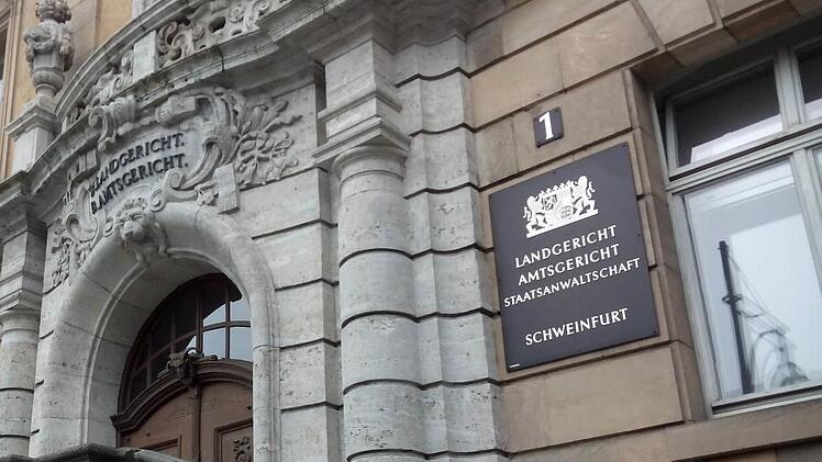 Im Fall des Steuerberaters aus dem Altlandkreis Bad Brückenau, der rund 484.000 Euro veruntreut haben soll, wird heute das Urteil am Landgericht Schweinfurt gesprochen. Foto: Ulrike Müller
