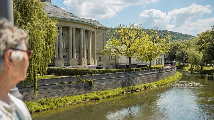 Führungen durch den Regentenbau sind ab sofort nur noch am Wochenende möglich.