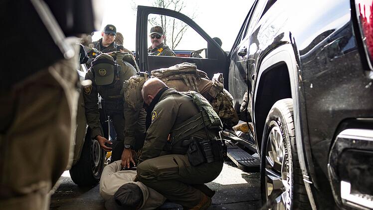 Razzia vor Baumarkt durch US-Einwanderungsbeh&ouml;rde