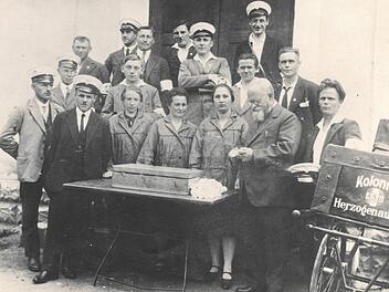 Die ASB-Kolonne Herzogenaurach im ersten Wiedergründungsjahr 1928  Fotos: Archiv Heuer