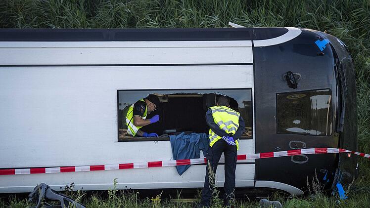 Niederlande: Schwerer Unfall mit Bus mit deutschen Sch&uuml;lern