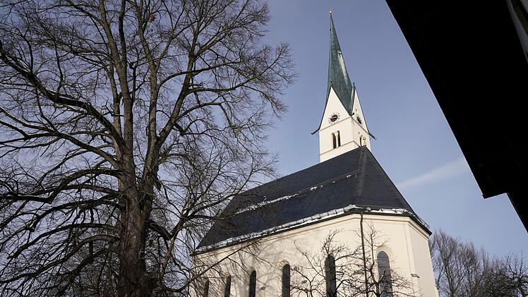 Pfarrer weiht Altar nach Sex in bayerischer Kirche neu