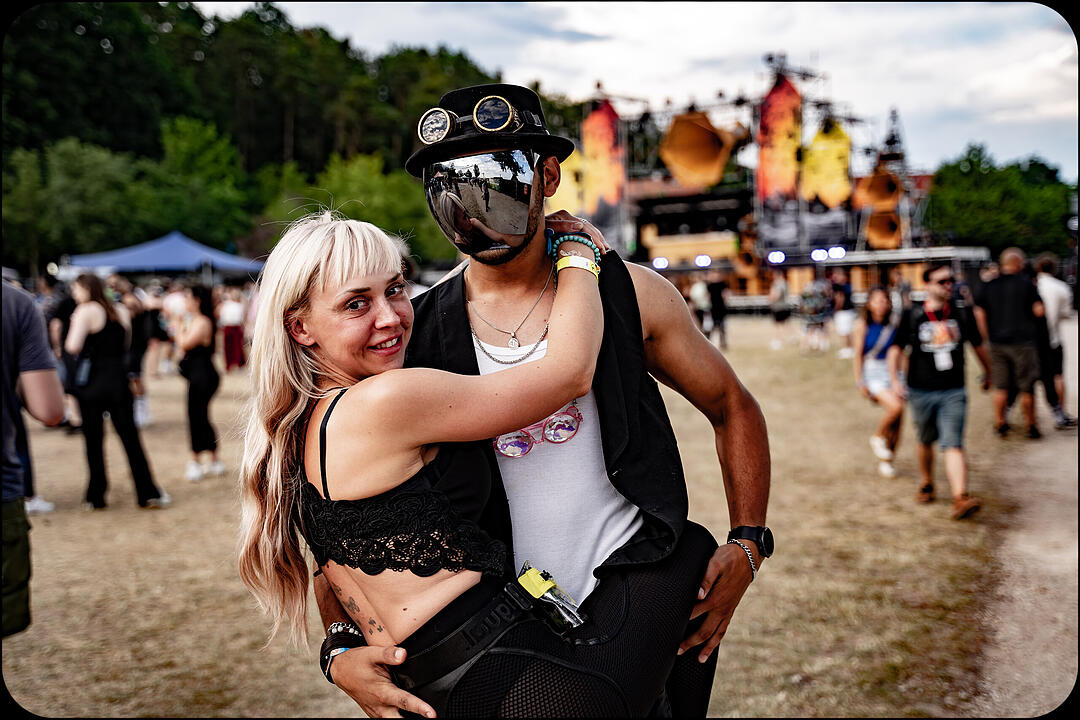 Love, Fire & Electronic Beats!