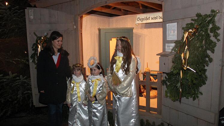 Die Krippe ist eröffnet. Foto: Carmen Schwind