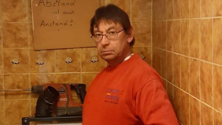 Kundendienstmonteur Michael Kürschner legt Wert darauf, dass auf den Baustellen Abstand eingehalten wird. Foto: privat