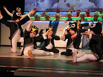 Auch die "Pinguine" waren mit von der Partie. Foto: Veronika Schadeck