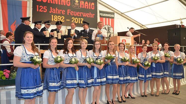 Die Festdamen