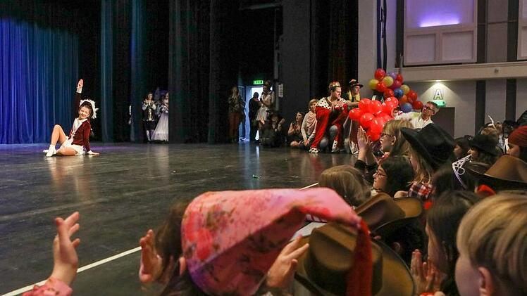 Impressionen vom Kulmbacher Kinderfasching in der Stadthalle Barbara Herbst