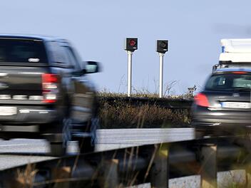 N&uuml;rnberg: "Blitzmarathon" - Audi-Fahrer mit 178 Stundenkilometern unter Drogeneinfluss geblitzt