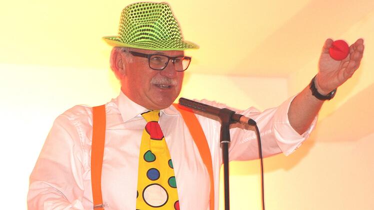 Mit einem humoristischen Grußwort wartete auch Pfarrer Volkmar Gregori auf.Günther Geiling