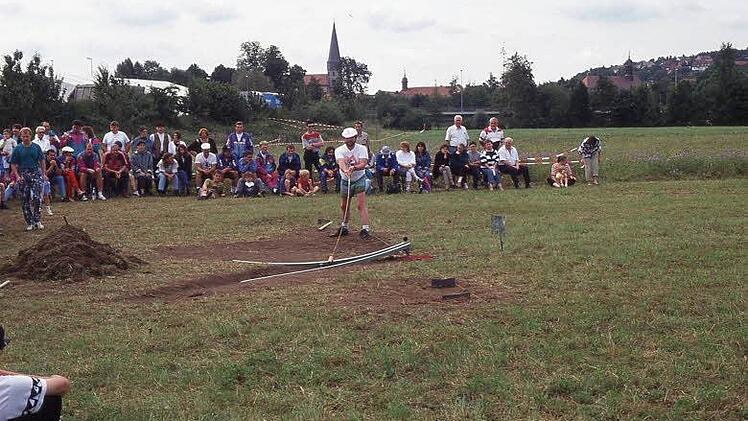Hornussen in den 1990er Jahren in Münnerstadt.  Foto: Archiv/Heike Beudert