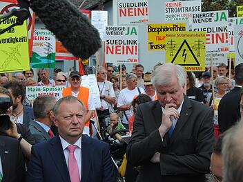Im Mai 2015 empfingen Demonstranten Ministerpräsident Horst Seehofer in Bad Brückenau. Foto: Archiv/Wolfgang Dünnebier