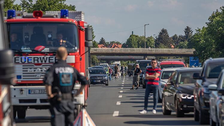 42-j&auml;hriger Biker nach Auffahrunfall lebensbedrohlich verletzt