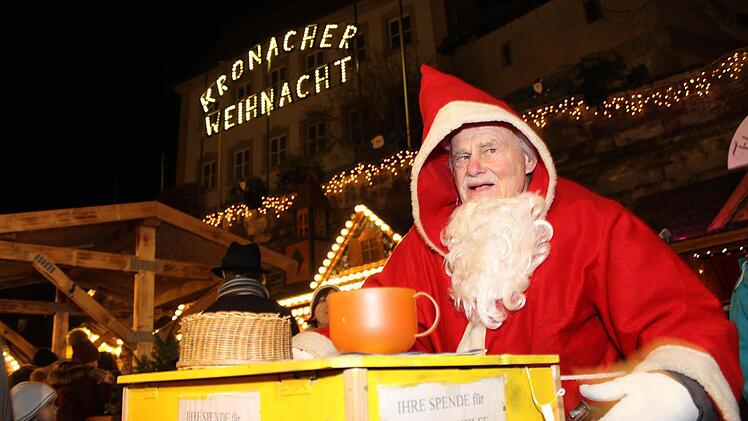 Horst Frenzel sammelte unter anderem beim Weihnachtsmarkt Spenden. Nun ist der 85-Jährige gestorben.