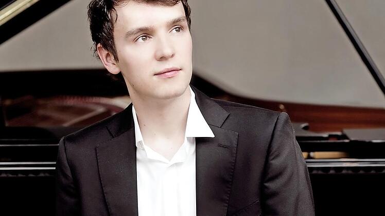 Bereits im Alter von drei Jahren erhielt der vielfach preisgekrönte Pianist Florian Glemser den ersten Klavierunterricht. Foto: privat