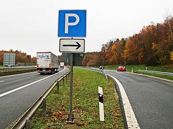 A9 bei Nürnberg: Kriminelle locken hilfsbereiten Autofahrer in fiese Falle