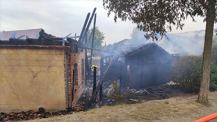 Brand auf dem Gel&auml;nde von Karls Erdbeerhof