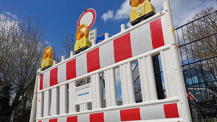 Bad Kissingen: Parkplatz Tattersall kurzfristig gesperrt - wegen Container für Postbankfiliale