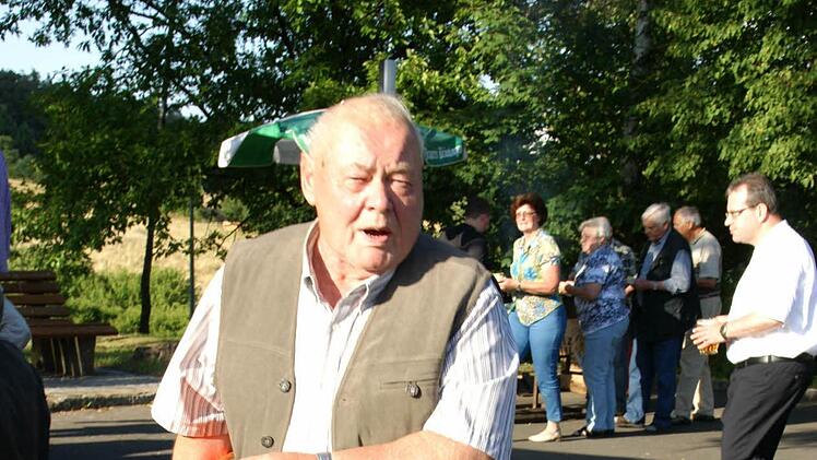 Immer zur Stelle ist der Weisbrunner Mesner Ernst Kundmüller. Zusammen mit seiner Familie richtete er am Mittwoch das Mesner-Treffen für die Dekanate Haßberge und Schweinfurt aus. Fotos: Sabine Weinbeer