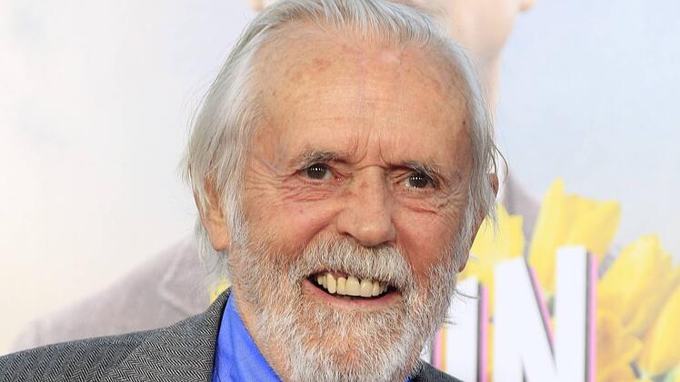 Er war oft der Mann in der zweiten Reihe, gepr&auml;gt hat er das Hollywood-Kino dennoch ma&szlig;geblich. Nun ist Matt Clark im Alter von 89 Jahren gestorben.