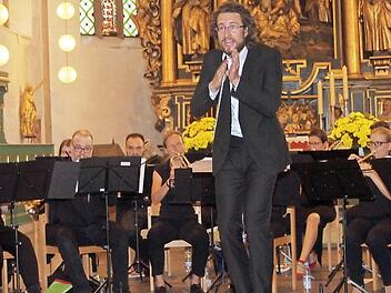 Mitklatschen ausdrücklich erlaubt, signalisierte der Leiter des Posaunenchores St. Markus München, Matthias Bertelshofer - und die Kulmbacher kamen der Aufforderung nach.