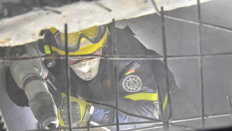 Rettungsaktion im  "fiktiven" Krisengebiet. Foto: THW Bad Kissingen