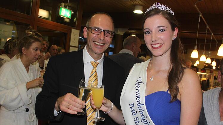 Katharina mit Landrat Christian Meißner bei einem offiziellen Termin in der Obermain-ThermeMatthias Einwag