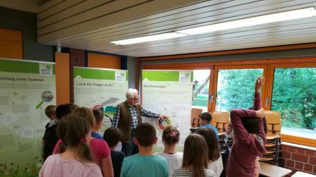 Hummelunterricht in der Martinschule - vor der Corona-Krise Foto: Sabine Dittrich