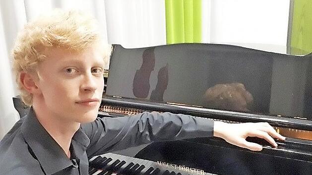 Nikolaus Branny und seine Eltern geben am 2. Oktober ein Konzert im Schloss Burgpreppach.