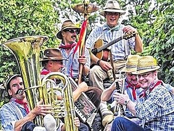 Kulturnotiz: Musikalisches Feuerwerk mit  den Rhöner Spräublöasern