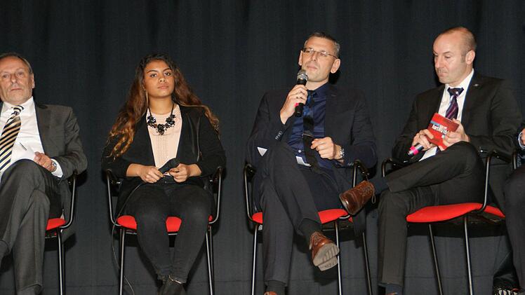 Die Akteutre bei der Talkrunde