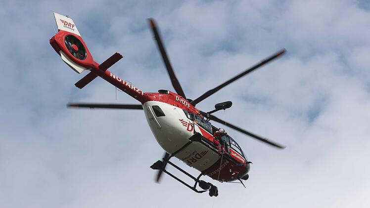 Hasloch: Biker (39) wird bei Unfall schwer verletzt - Hubschraubereinsatz