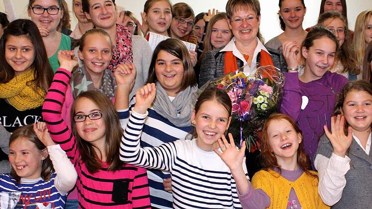 Jeden Tag aufs Neue und mit viel Freude will die neue Schulleiterin Doris Roth mit den begeisterten Mädchen ihrer Schule zusammenkommen.  Fotos: Pfannes