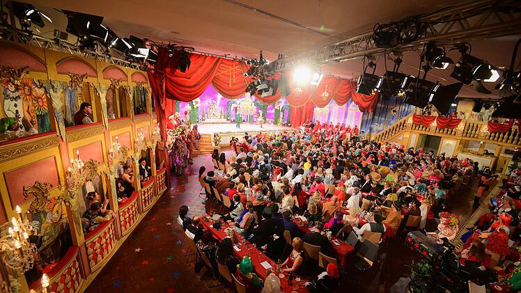 Am 2. Februar 2018 geht es wieder rund in den "Mainfrankensälen" in Veitshöchheim (Landkreis Würzburg). Foto: Nicolas Armer/dpa