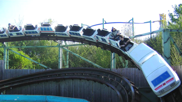 Der "Skyline-Express": Eine der vielen Achterbahnen des Allg&auml;u Skyline-Parks.