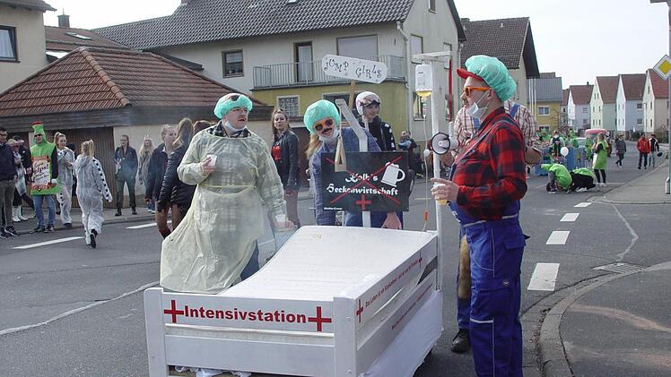 Faschingsumzug in Poppenroth.  Foto: Wolfgang Wimmel