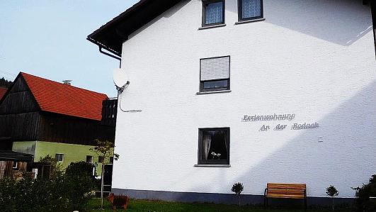 Moderne, hochwertige Ferienwohnungen werden gesucht. Die Ferienwohnungen "An der Rodach" in Steinwiesen sind ein positives Beispiel.