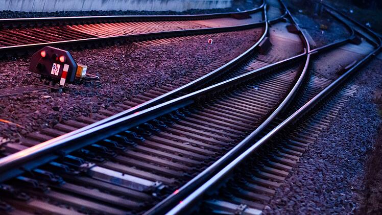 Bund l&auml;sst mehr Besch&auml;ftigte auf Sabotagerisiko pr&uuml;fen