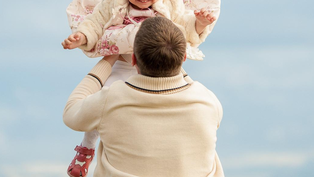 Symbolbild: Vater, Tochter