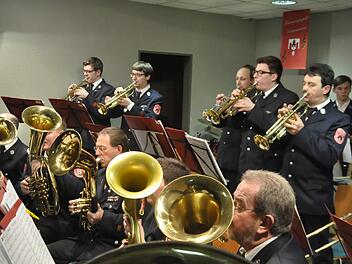 Die Feuerwehrkapelle Reiterswiesen, unter ihrem musikalischen Leiter, Harald Reinl, hat sich zu einem Orchester gemausert. Peter Klopf