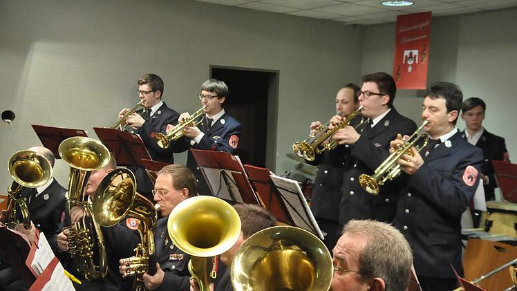 Die Feuerwehrkapelle Reiterswiesen, unter ihrem musikalischen Leiter, Harald Reinl, hat sich zu einem Orchester gemausert. Peter Klopf