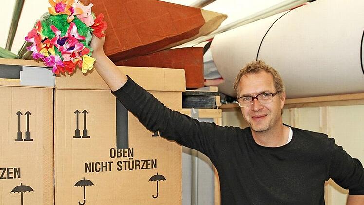 Hat alle Kisten gut verpackt: Matthias Neubauer, Technischer Leiter des E.T.A.-Hoffmann-Theaters.  Foto: E.T.A.-Hoffmann-Theater