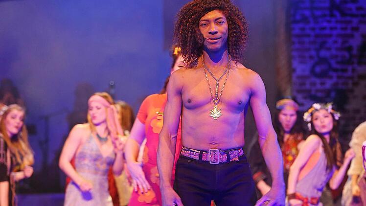 Hair" am Landestheater Coburg Foto: Henning Rosenbusch