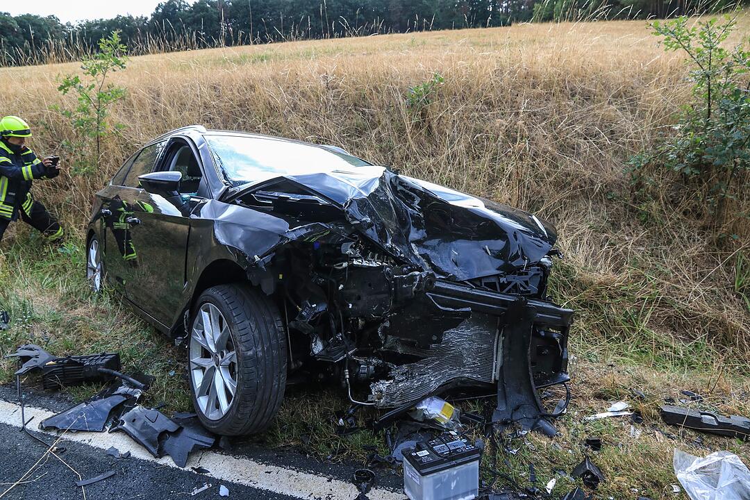Kreis Bamberg: Auto fährt in Gegenverkehr – Kleinkind auf Rücksitz – Rettungshubschrauber im Einsatz