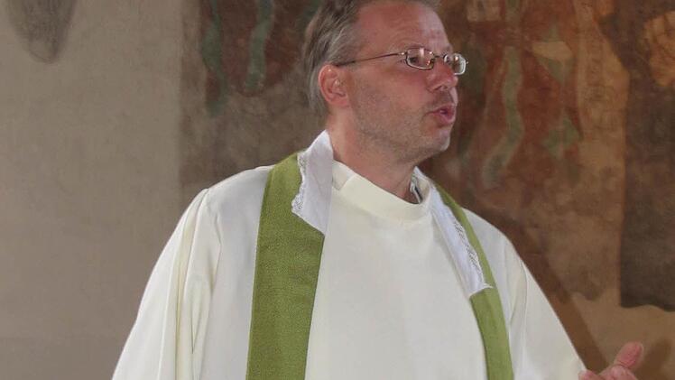Der neue Pfarrer Hans-Jürgen Pöschl.  Foto: Martin Koch