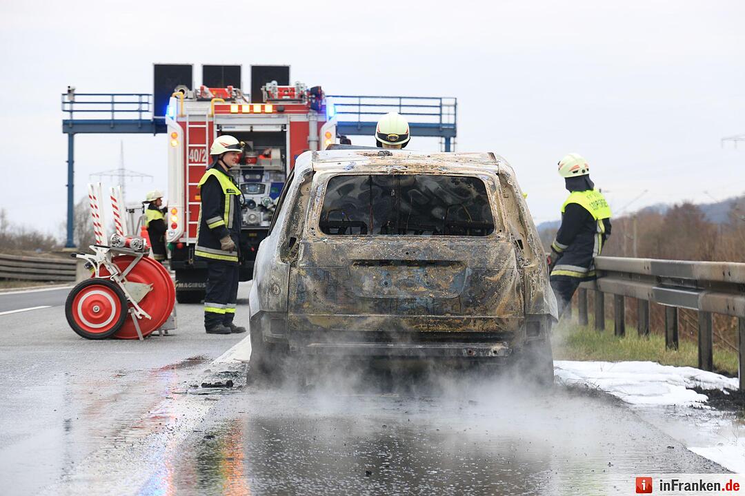 Pkw-Brand auf A70 bei Eltmann
