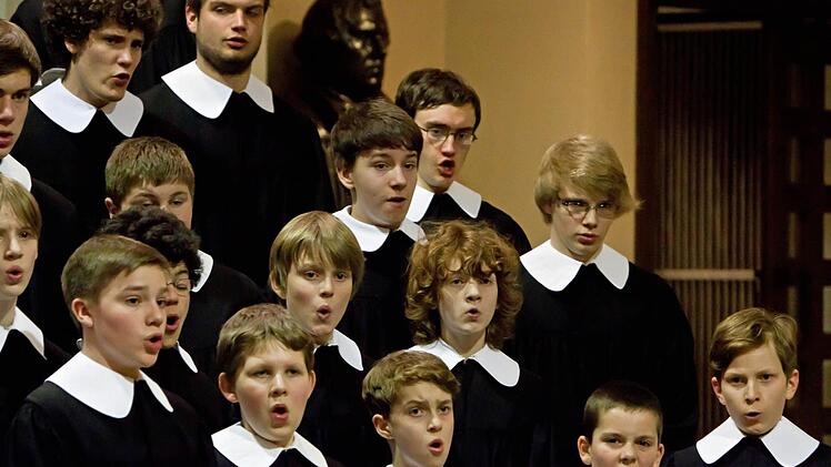 Der Windsbacher Knabenchor (hier beim Auftritt im März 2013 in St. Moriz) gastiert am 5. Februar erneut in Coburg. Foto: Archiv/Jochen Berger