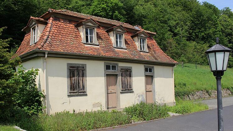 Das denkmalgeschützte Ritterhäuschen wird instandgesetzt und zu einem Wirtschaftshof umfunktioniert. Foto: Julia Raab